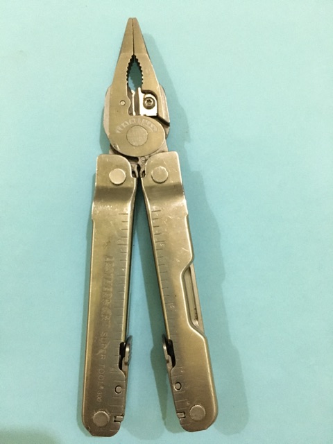 Kìm đa năng leatherman super tool 300.