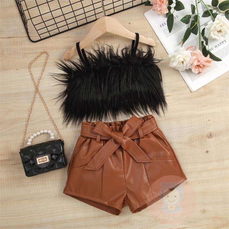 Set Đồ Gồm Áo Hai Dây Không Tay Kèm Quần Ngắn Lưng Thun Kèm Thắt Lưng Cho Bé Gái 6 Tuổi