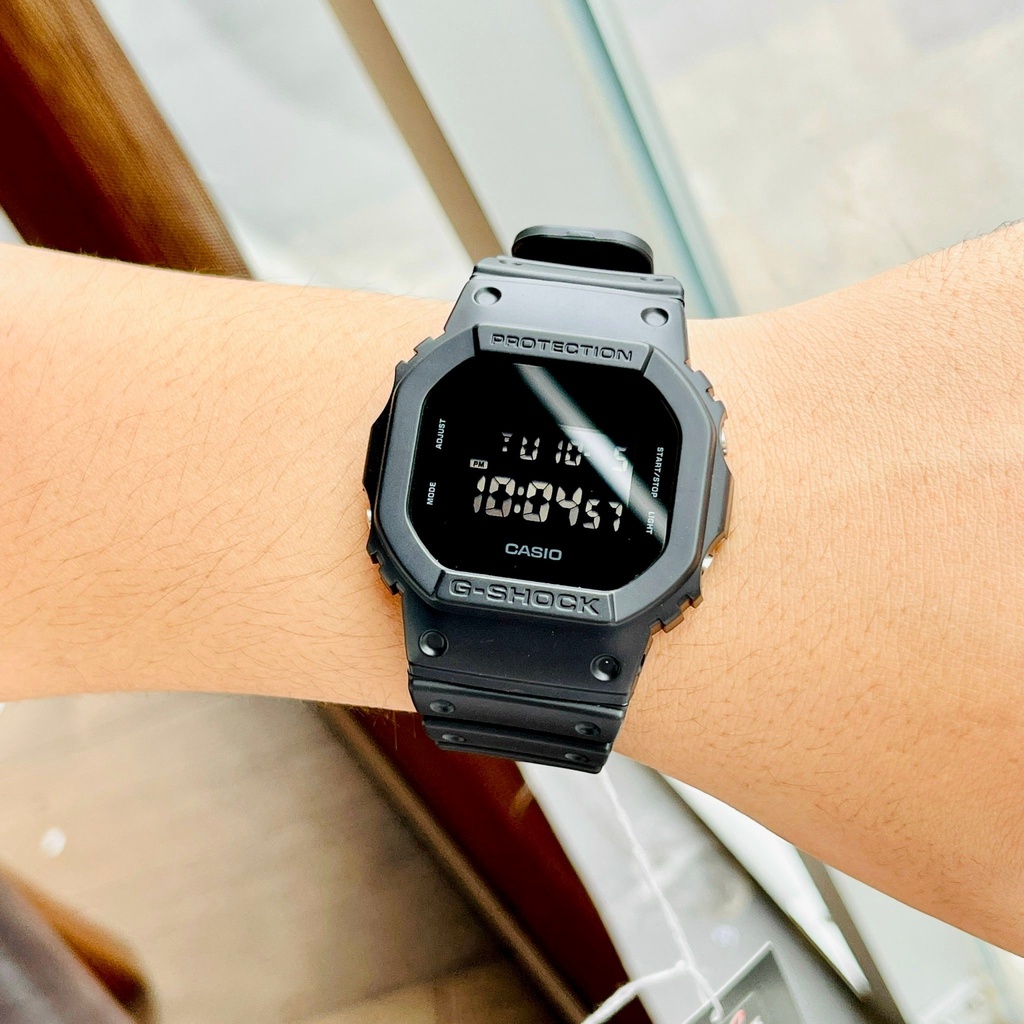 Đồng hồ nam dây nhựa Casio G Shock DW-5600BB-1DR