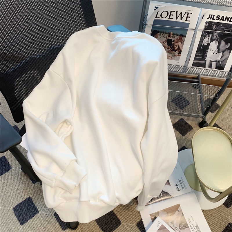 Áo Sweater Tay Dài Cổ Tròn Thêu Búp Bê 3D Dễ Thương