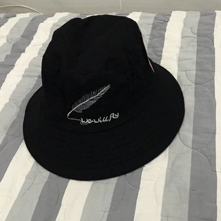 Nón bucket tròn vành thuê chiêc lá 1 mặt