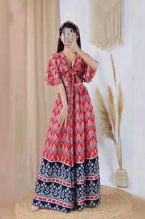 Váy xoè hoạ tiết đi biển