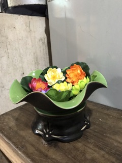 Combo bát sen thả hoa sz 23cm + đế kê