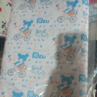 100 tờ giấy bọc quà 70x70cm
