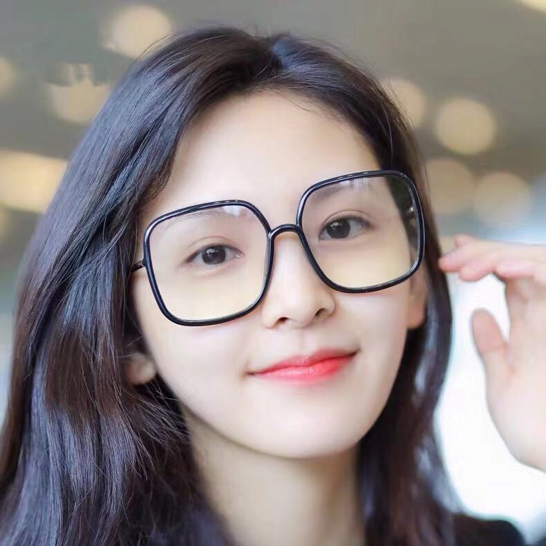 Kính Mát Gọng Lớn Chống Tia Sáng Xanh Thời Trang Cho Nữ