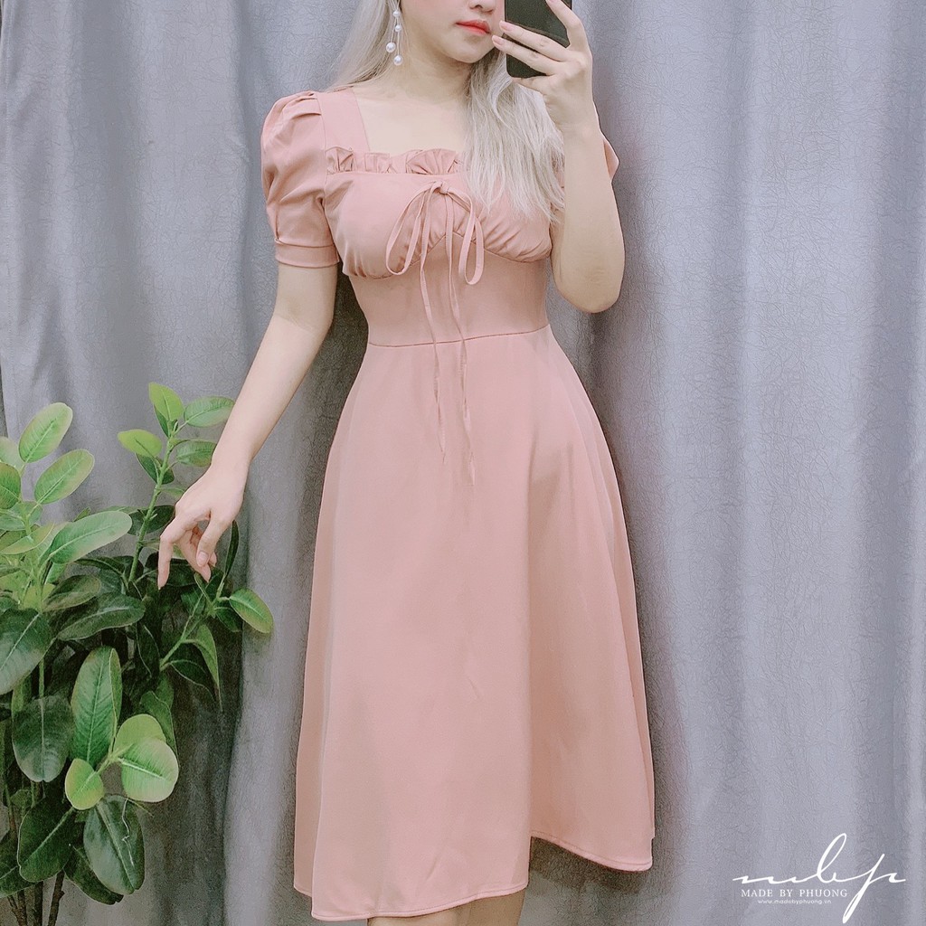 Đầm cổ vuông bèo ngực cúp ngực
