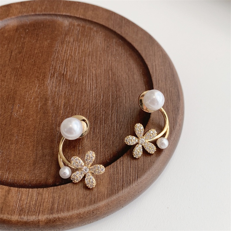 Bông tai OIMG mạ vàng/bạc hình hoa đính ngọc trai nhân tạo thời trang Hàn Quốc