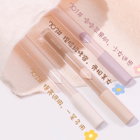 Kem bắt sáng/tạo khối HOLD LIVE Dạng Lỏng Kiểm Soát Dầu Dưỡng Ẩm 3D Không Dễ Phai