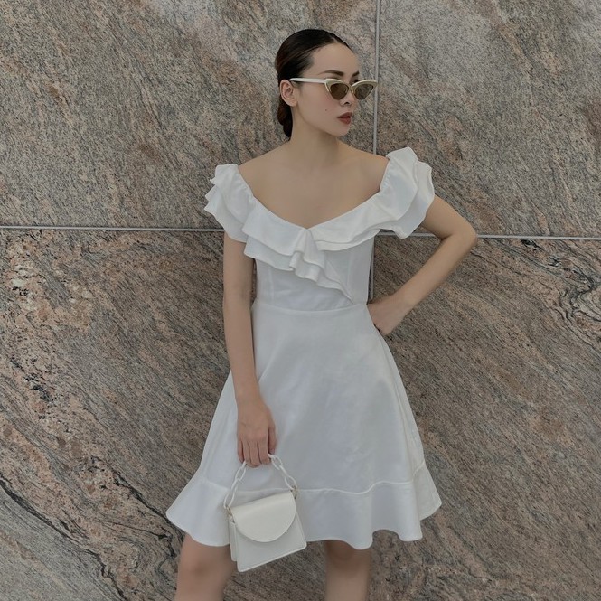Đầm hở vai trắng ngắn SY STORE
