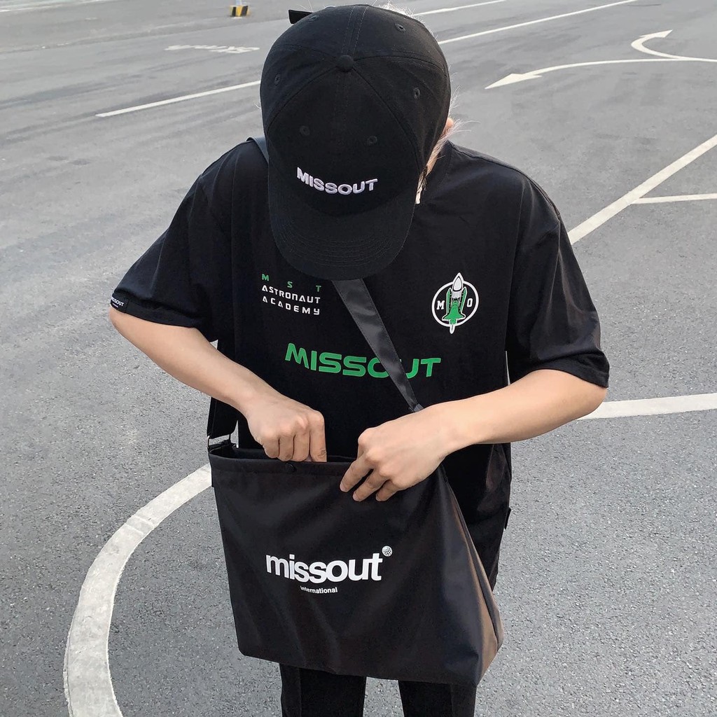 TÚI ĐEO CHÉO MST SHOULDER BAG | BigBuy360 - bigbuy360.vn