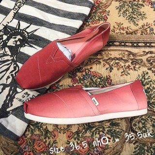 Giày lười slip on TOMS 35 35.5