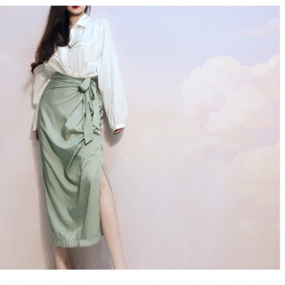 Chân váy midi xẻ tà cột dây