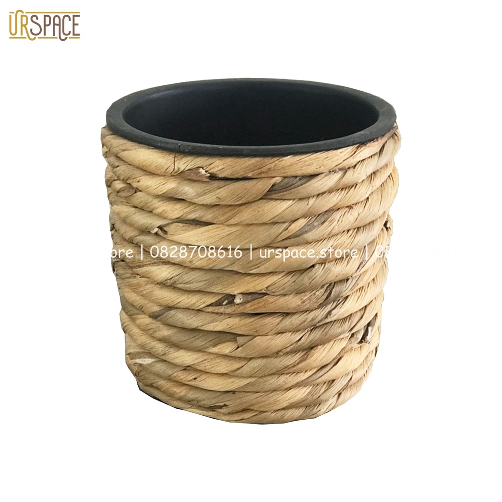 Chậu trồng cây URSPACE bằng lục bình  hình tròn có chậu nhựa đen