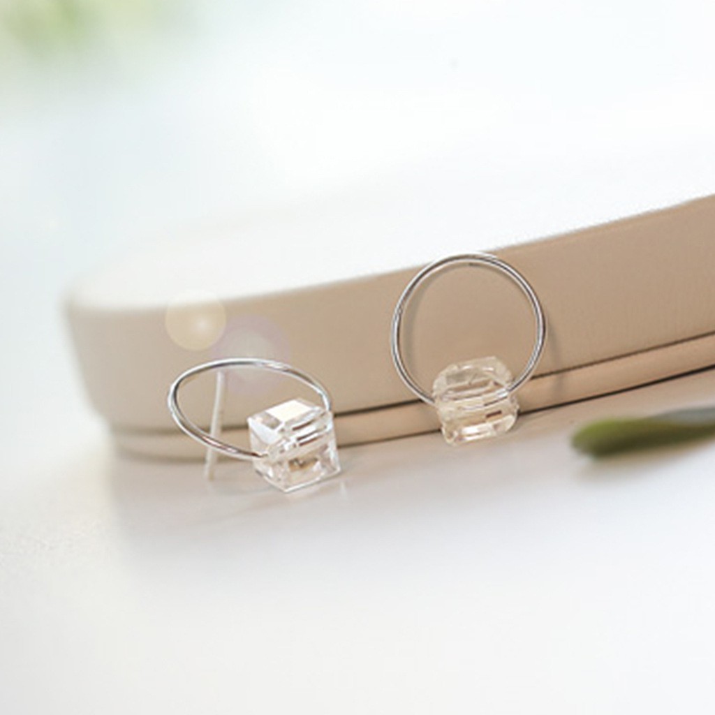 Khuyên Tai Hình Vuông Đính Đá Pha Lê Nhân Tạo Phong Cách Hàn Quốc