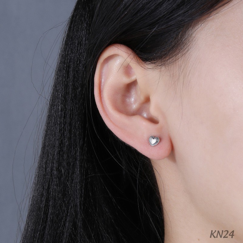 Khuyên tai nam nữ bạc mặt trái tim chốt bi tròn vặn Black Heart đơn giản, cá tính | HARMONY ACCESSORIES KN24
