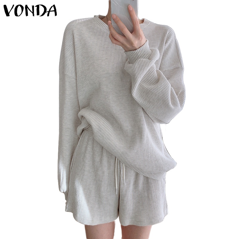 Bộ đồ VONDA áo sweatshirt dệt kim cổ tròn tay dài phối quần short lưng thun phong cách Hàn Quốc cho nữ