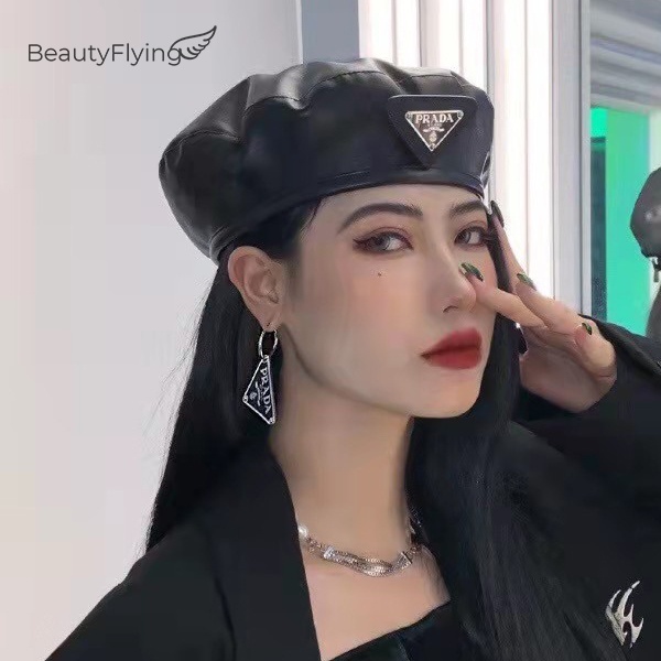 Prada Khuyên Tai Hình Tam Giác Bằng Thép Không Gỉ