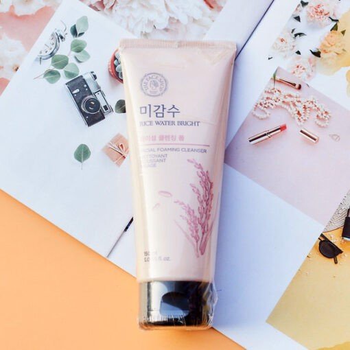 Sữa rửa mặt trắng da The Face Shop Hàn Quốc Rice Water Bright Facial Foam Cleanser 150ml cấp ẩm không có hạt.