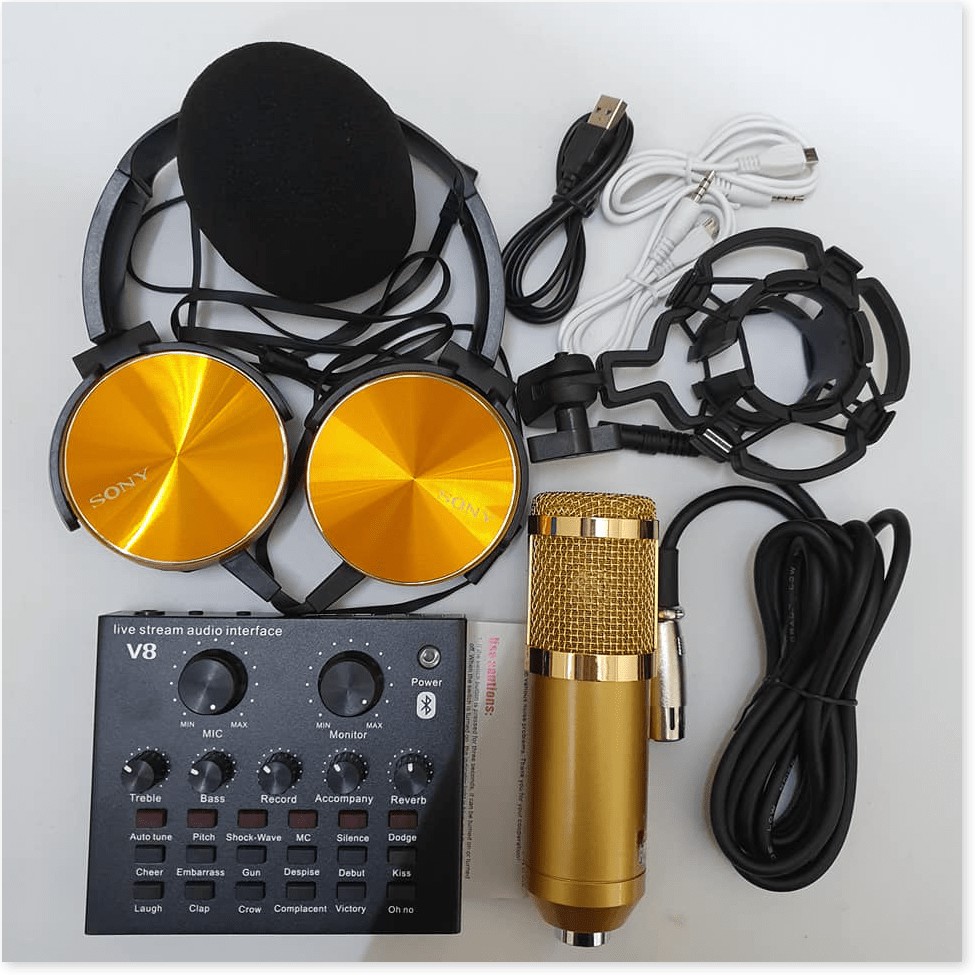 (SẬP SÀN) Trọn bộ soundcard v8 autotune + micro Ami BM900 tuyệt đỉnh thu âm và livestream, đầy đủ phụ kiện ,kẹp bàn ,màn