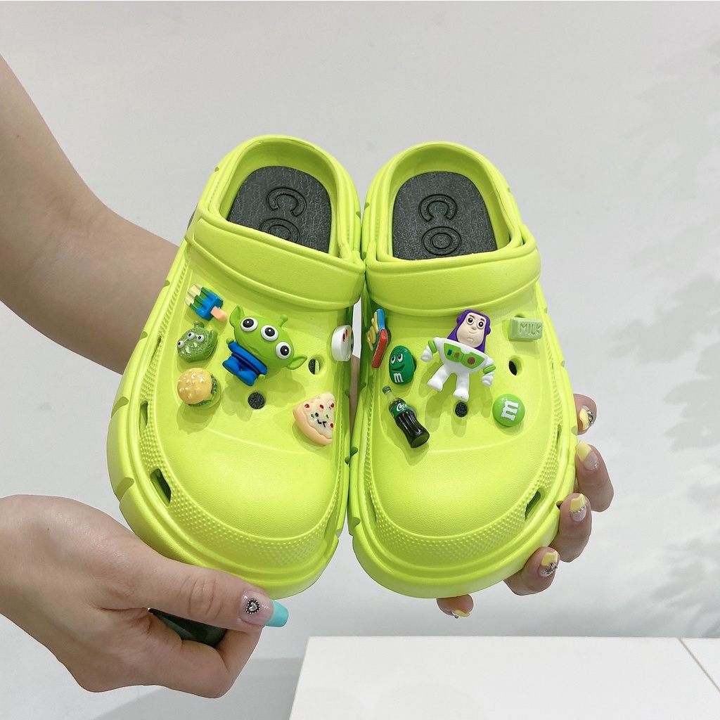 Crocs Xăng đan Cao Su Đục Lỗ Thời Trang Đi Biển Mùa Hè Cho Nữ