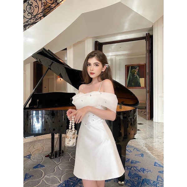 MS1267y ĐẦM NHŨ ÁNH KIM RỚT VAI ĐÍNH ĐÁSMLXl