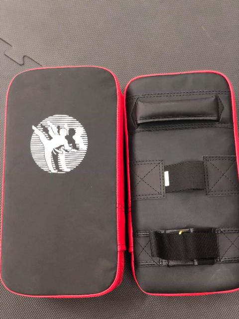 LAMPER - KHIÊN ĐỞ ĐÁ TẬP VÕ THUẬT