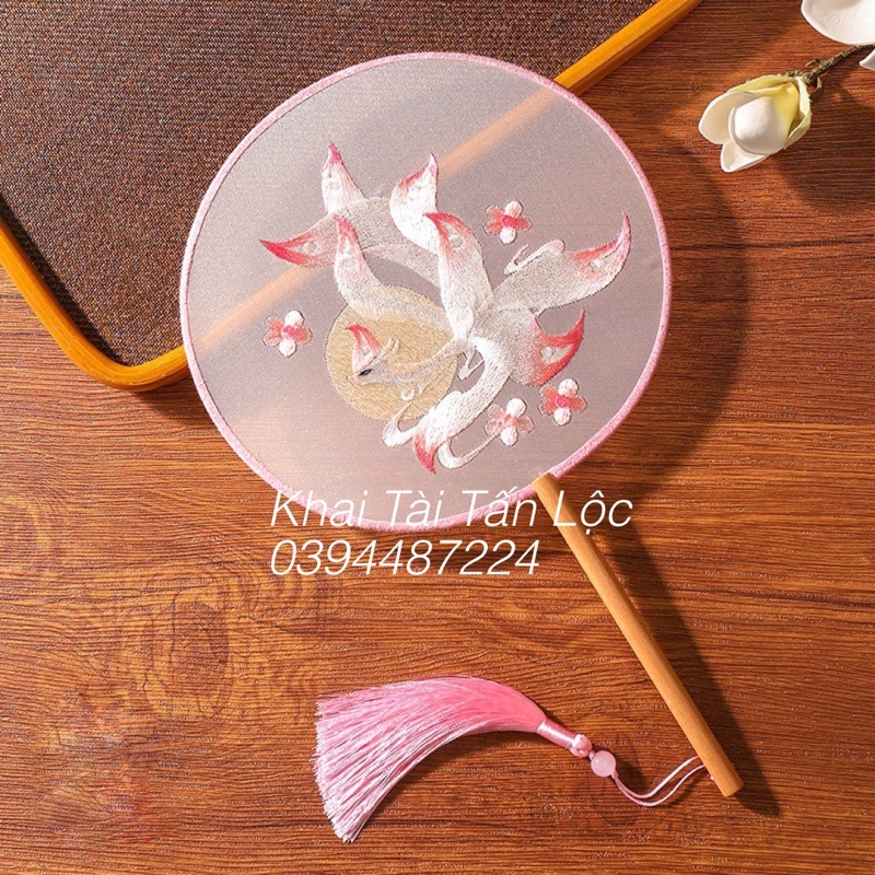 Quạt cổ trang Tô Châu thêu 2 mặt hồ ly và hoa đào