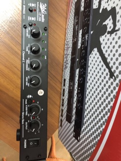 Máy nâng tiếng hát idol ip100