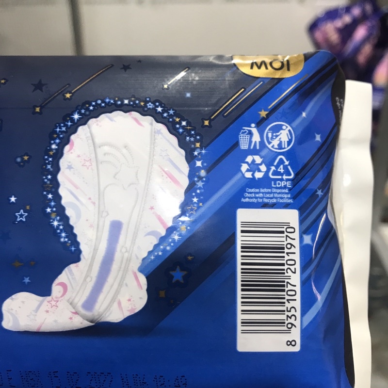 Băng vệ sinh Kotex siêu ban đêm mặt Bông- có cánh - 3 +1 miếng 35cm