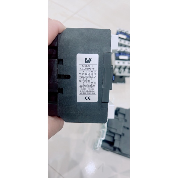 Contactor khởi động từ LW