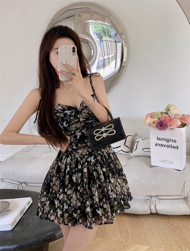 Đầm voan hoa hai dây thời trang mùa hè cho nữ | BigBuy360 - bigbuy360.vn