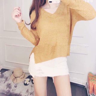 Áo len cổ v