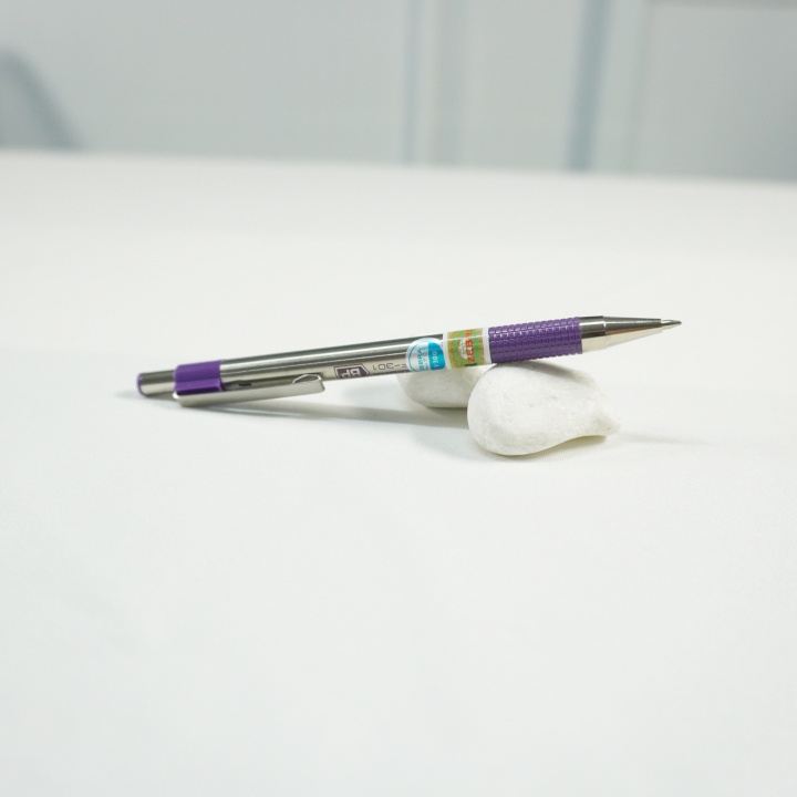 Ruột bút và bút ký tên ZEBRA F.301 loại 1 có tem