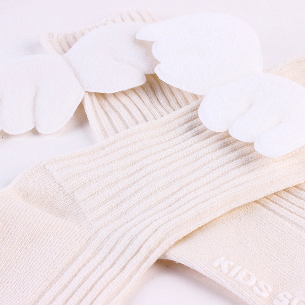 Đôi tất chất cotton mềm mại đính cánh thiên thần dễ thương cho bé