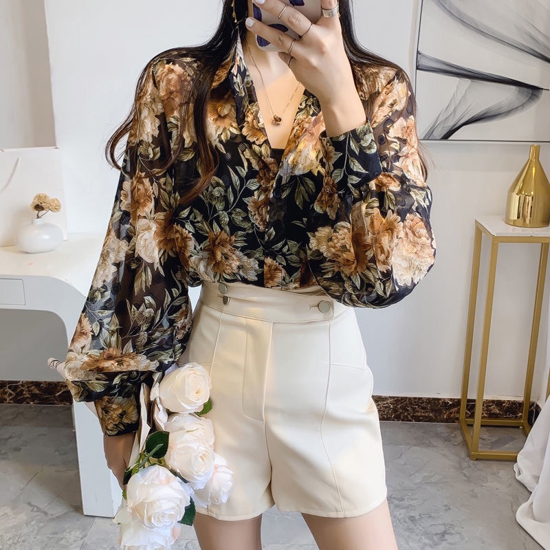 Áo voan tay phồng họa tiết in ấn phong cách trưởng thành chống nắng thời trang mùa hè Hàn Quốc cho nữ