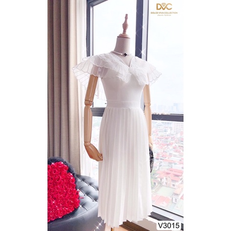 V3015 váy xếp ly xoè màu trắng