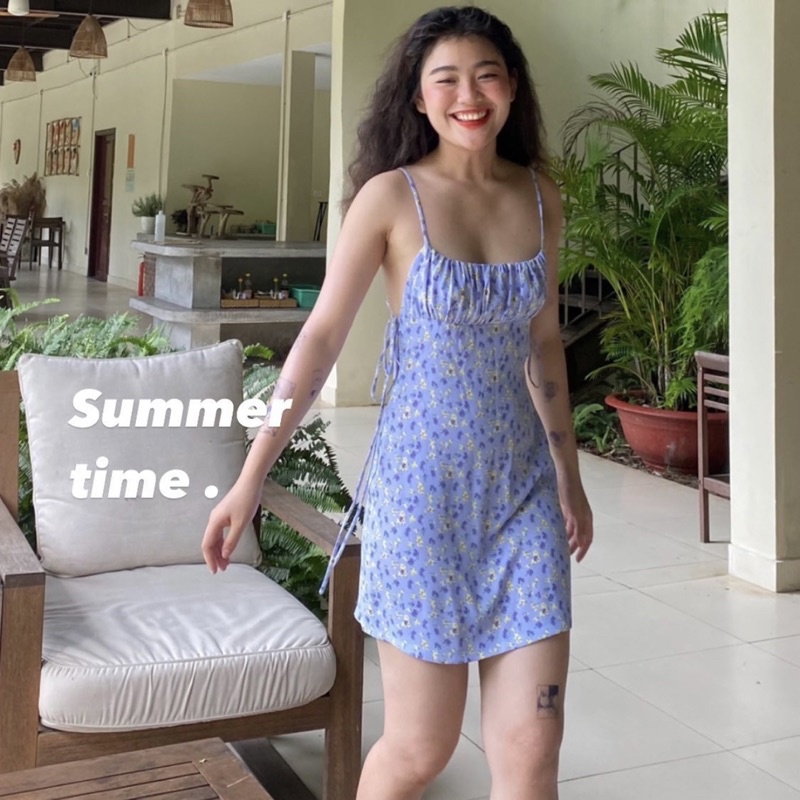 Đầm hai dây lụa dáng chữ A buộc nơ hai bên