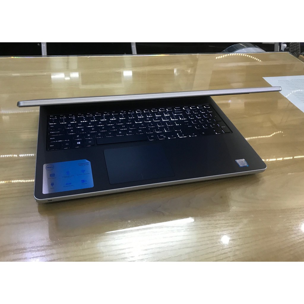 LAPTOP DELL 5559  i5 - 6200U 4GB 500GB Vga