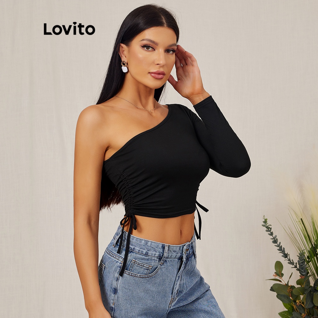 Áo thun Lovito tay dài trễ một bên vai bất đối xứng phối dây rút màu trơn mặc thường ngày L18D102 (Màu đen)