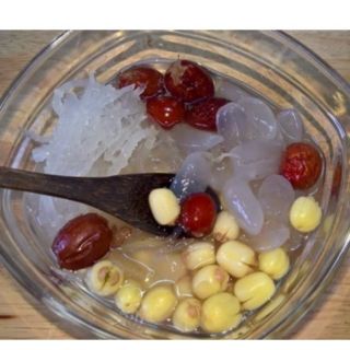 100g rong sụn. Date luôn mới.