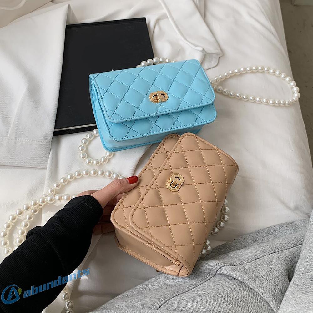 (Hàng Có Sẵn) Túi Xách Da Mini Dây Xích Mảnh Đính Hạt Ngọc Trai | BigBuy360 - bigbuy360.vn