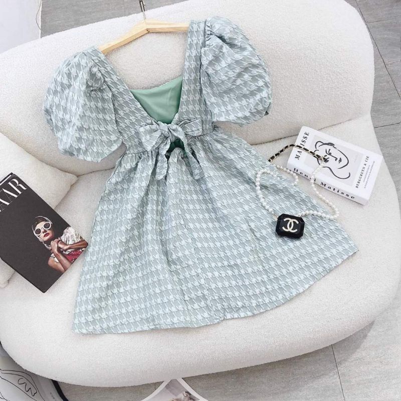 Đầm babydoll cổ vuông tay phồng, đầm hở lưng nữ tính