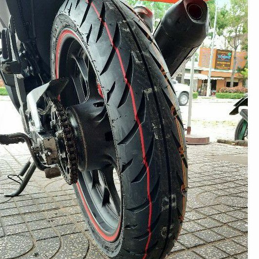 [1 Vỏ ] Vỏ Quick Thái Tay ga Cho Vario, Ab, Vision,.....Sử dụng Mâm 14inches