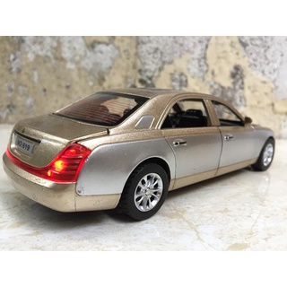 Mô hình xe MayBach 62S 1:32