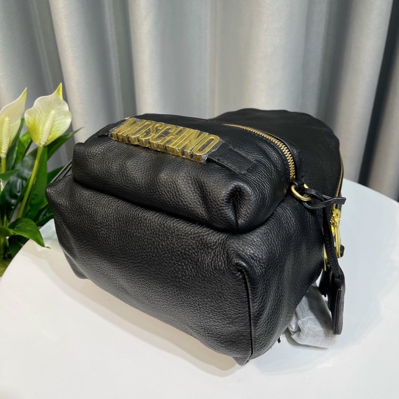 Balo Moschino