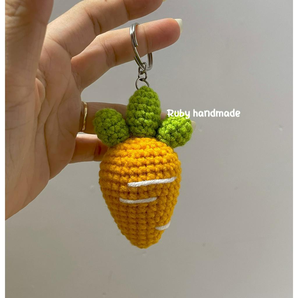 Móc khoá cà rốt len handmade trang trí làm quà tặng