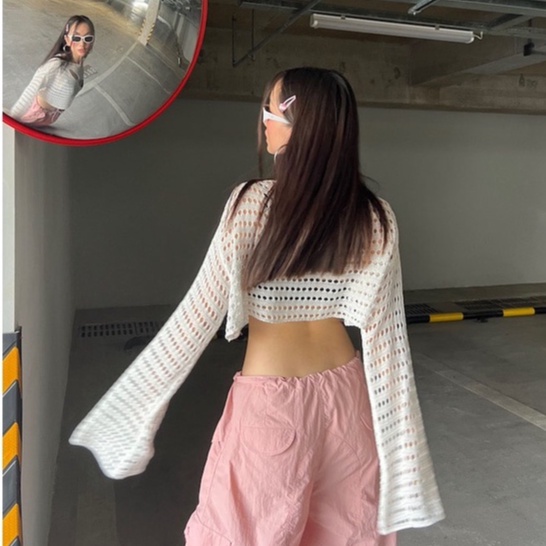 Áo croptop dệt kim QKOOLE tay loe dáng rộng rách cá tính phong cách Hàn Quốc thời trang cho nữ