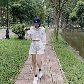 Sơ mi croptop trắng dài tay