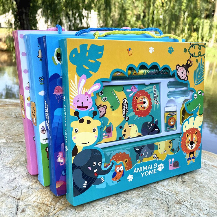 Set dụng cụ học tập cho bé 8 món