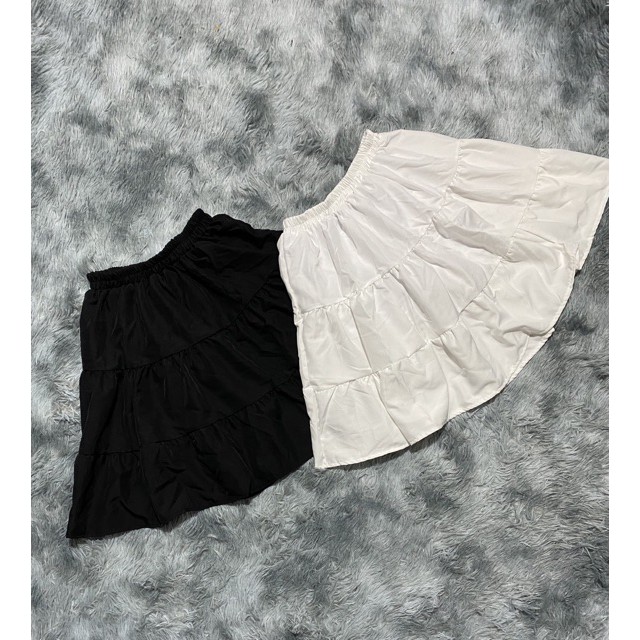 Chân váy ngắn lưng thun có quần | BigBuy360 - bigbuy360.vn